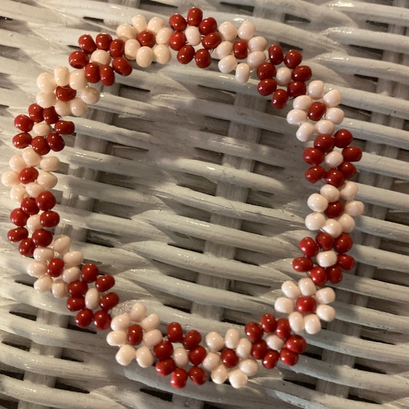 Flower bracelets - Picture 3 of 6